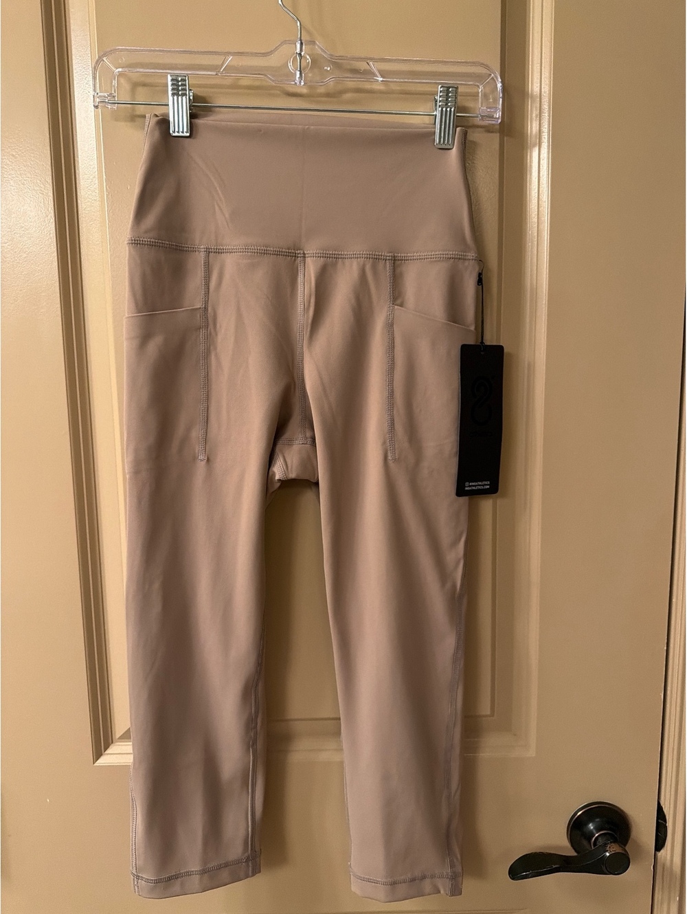 ING Athletics Beige Cropped Leggings with Side Pockets and Wide Waistband